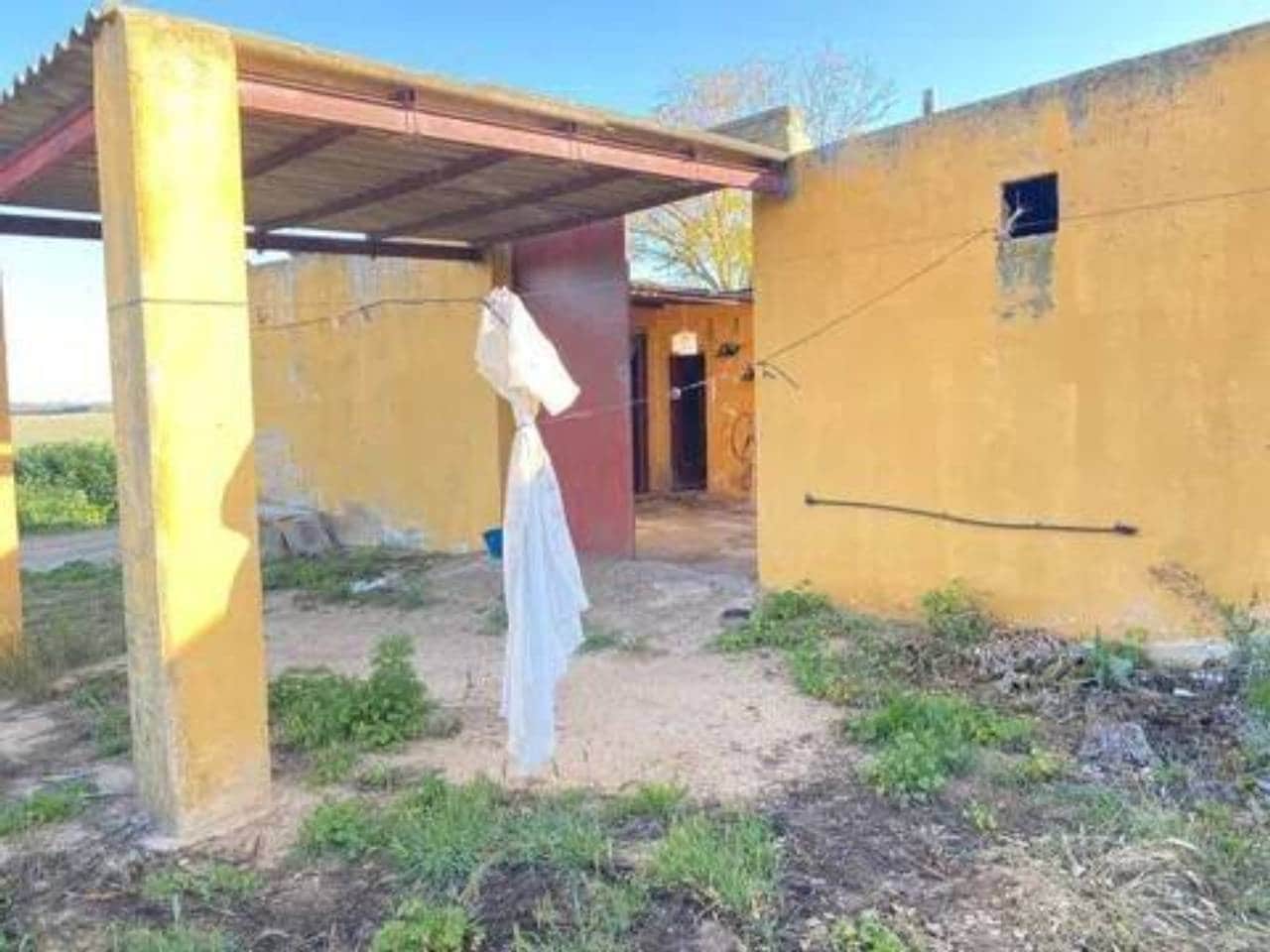 Ubebygd land til salgs i Rociana del Condado - € 100 000 (Ref: 9781226)