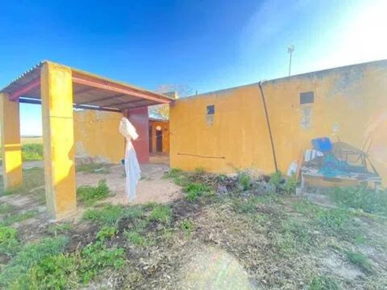 Ubebygd land til salgs i Rociana del Condado - € 100 000 (Ref: 9781226)