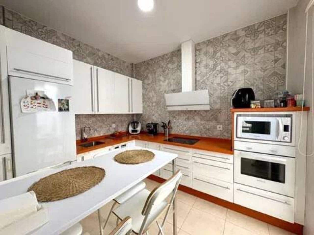 4 soveværelse Byhus til salg i Rociana del Condado - € 133.000 (Ref: 9781229)