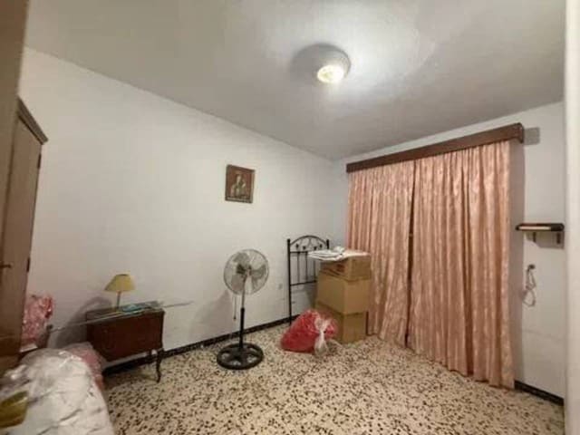 3 soveværelse Villa til salg i Rociana del Condado - € 115.000 (Ref: 9781230)