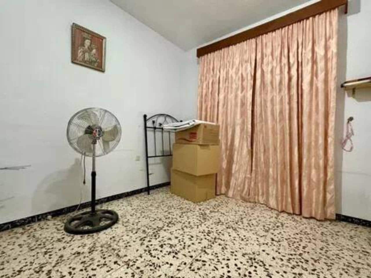 3 soveværelse Villa til salg i Rociana del Condado - € 115.000 (Ref: 9781230)