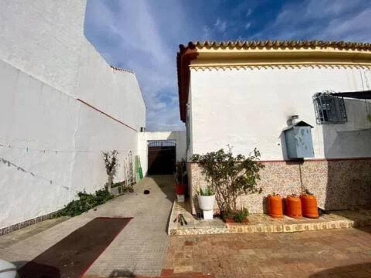 3 soveværelse Villa til salg i Rociana del Condado - € 127.000 (Ref: 9781231)