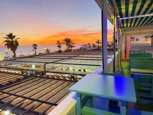 1 bedroom Villa for sale in Matalascañas, Almonte - € 550,000 (Ref: 9781234)