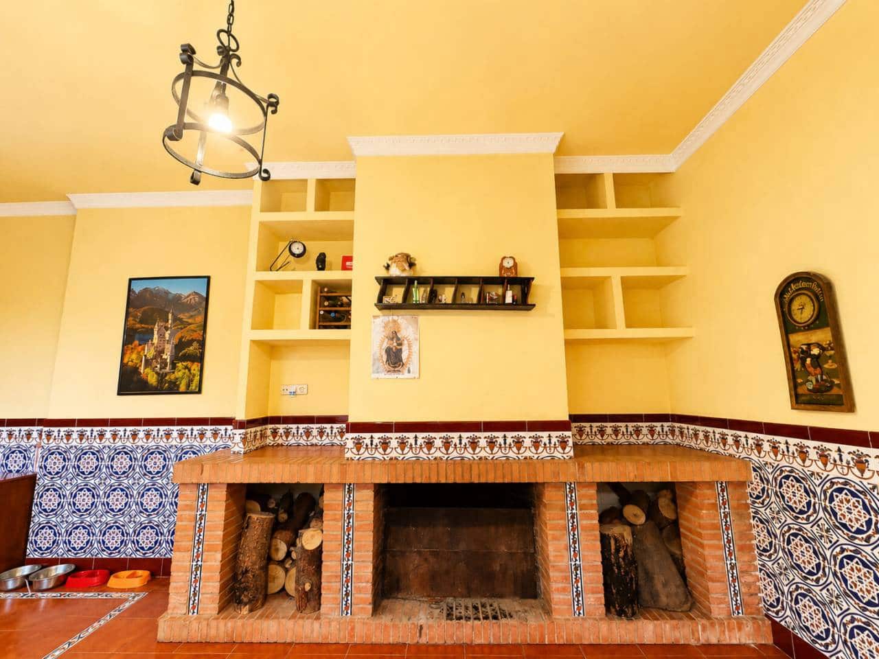 4 bedroom Townhouse for sale in Rociana del Condado - € 139,000 (Ref: 9835069)