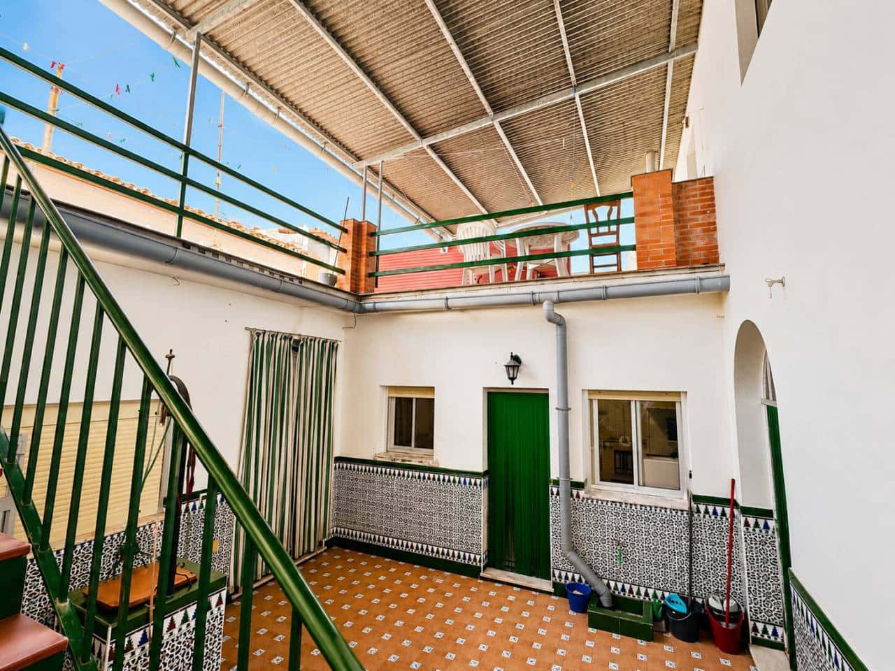 4 bedroom Townhouse for sale in Rociana del Condado - € 139,000 (Ref: 9835069)