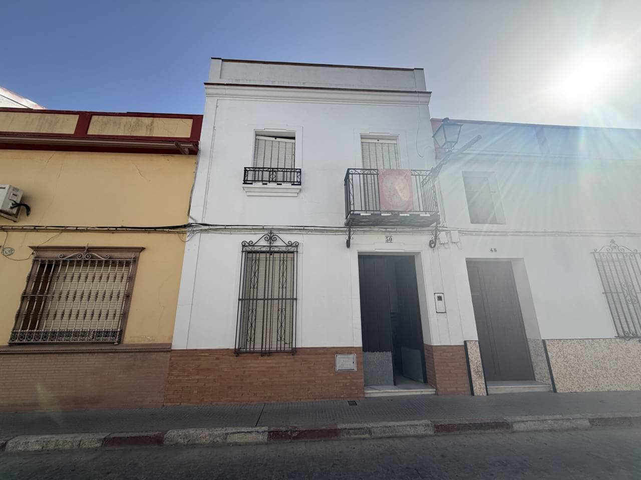 2 bedroom Townhouse for sale in Rociana del Condado - € 115,000 (Ref: 9866350)
