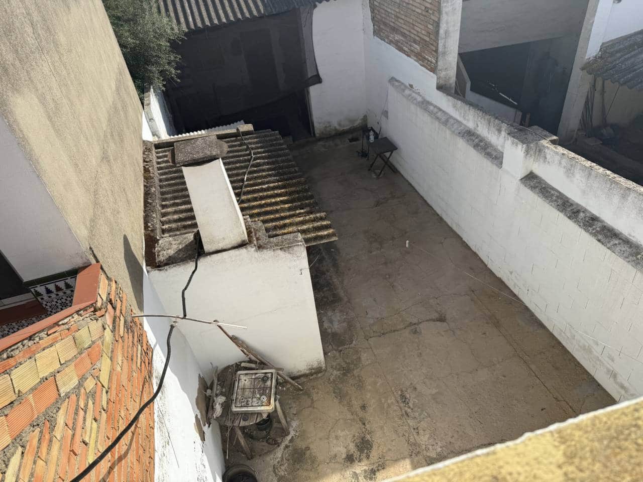 2 bedroom Townhouse for sale in Rociana del Condado - € 115,000 (Ref: 9866350)
