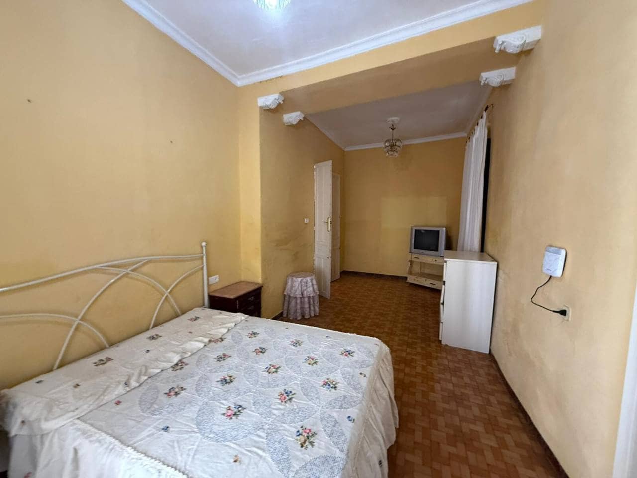 Casa de 2 habitaciones en Rociana del Condado en venta - 120.000 € (Ref: 9883891)