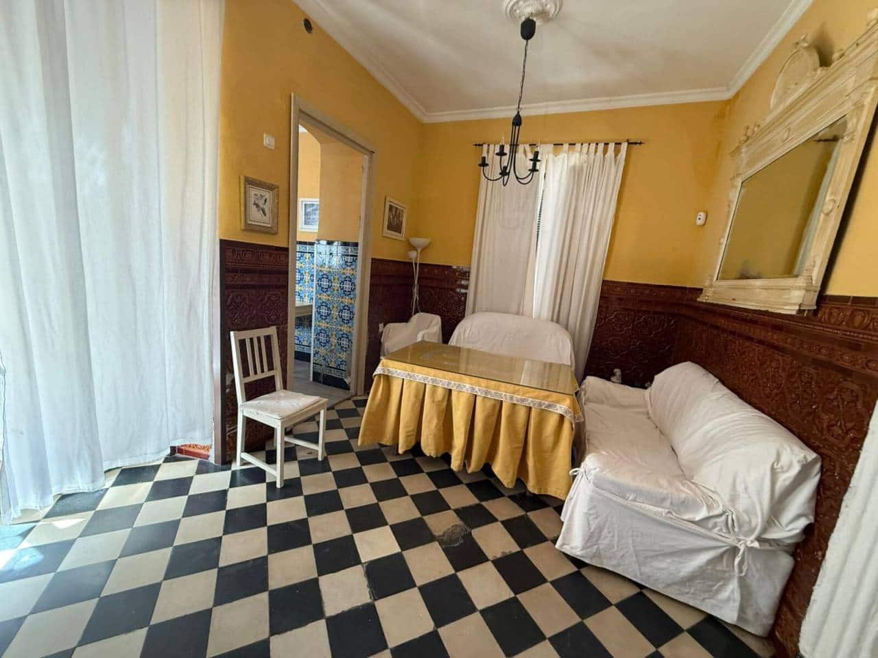 Casa de 2 habitaciones en Rociana del Condado en venta - 120.000 € (Ref: 9883891)