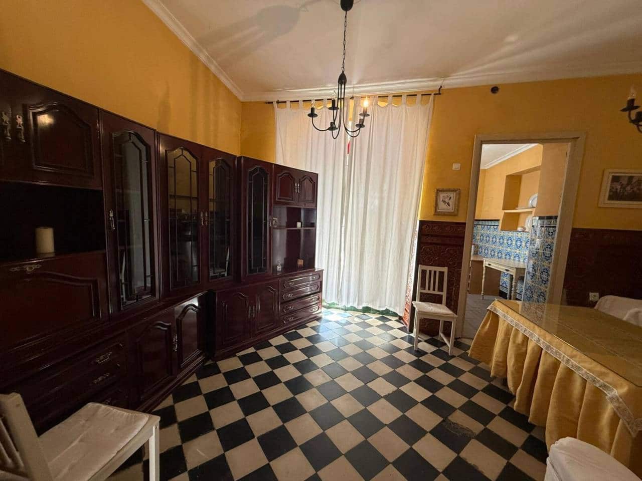 Casa de 2 habitaciones en Rociana del Condado en venta - 120.000 € (Ref: 9883891)