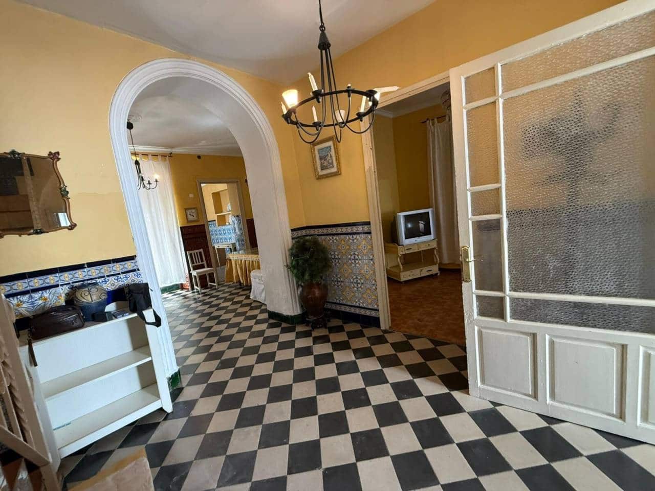 Casa de 2 habitaciones en Rociana del Condado en venta - 120.000 € (Ref: 9883891)