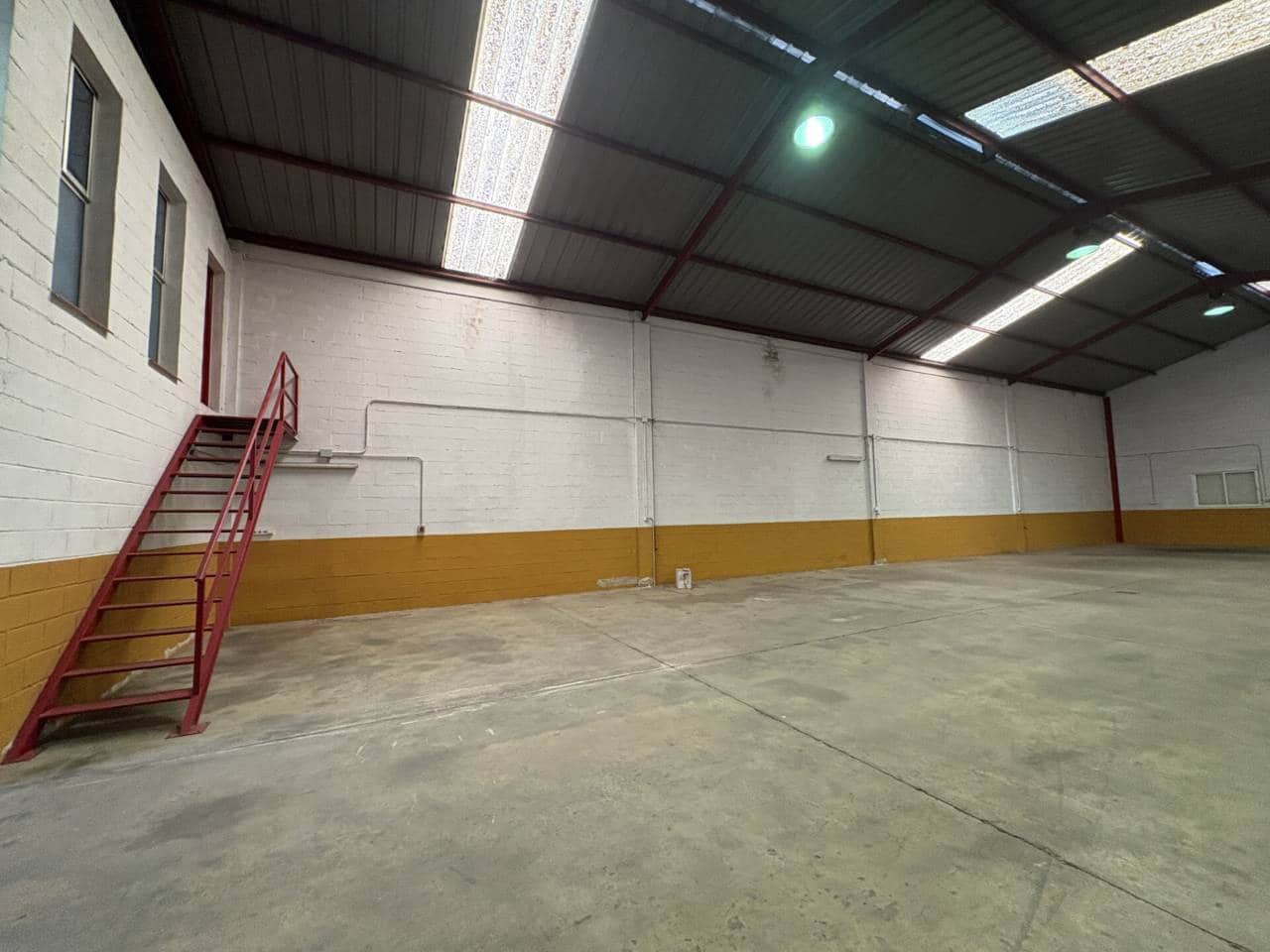 Biznes na sprzedaż w La Palma del Condado - 200 000 € (Ref: 9895675)