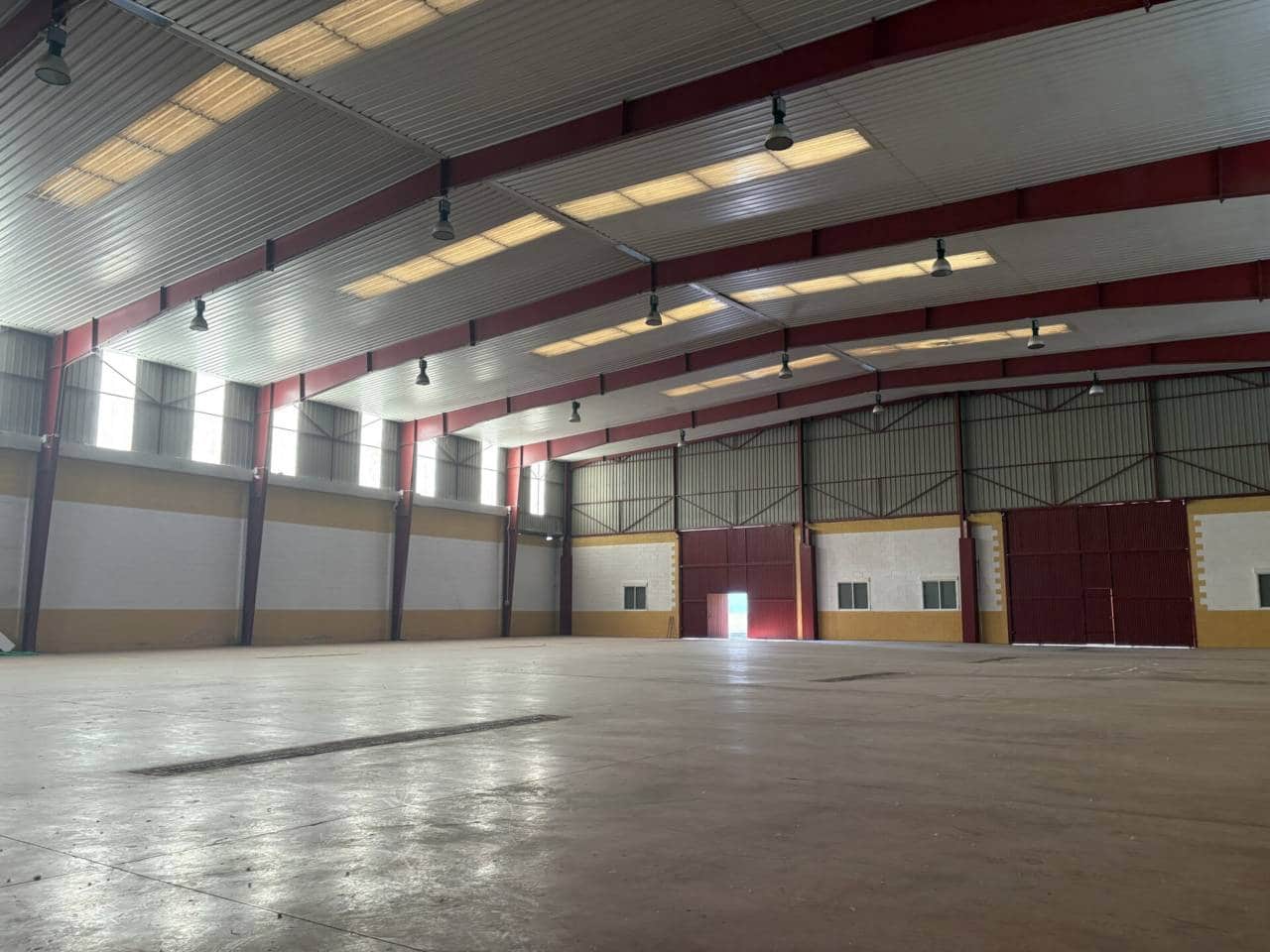 Commercieel te koop in La Palma del Condado - € 1.300.000 (Ref: 9900016)