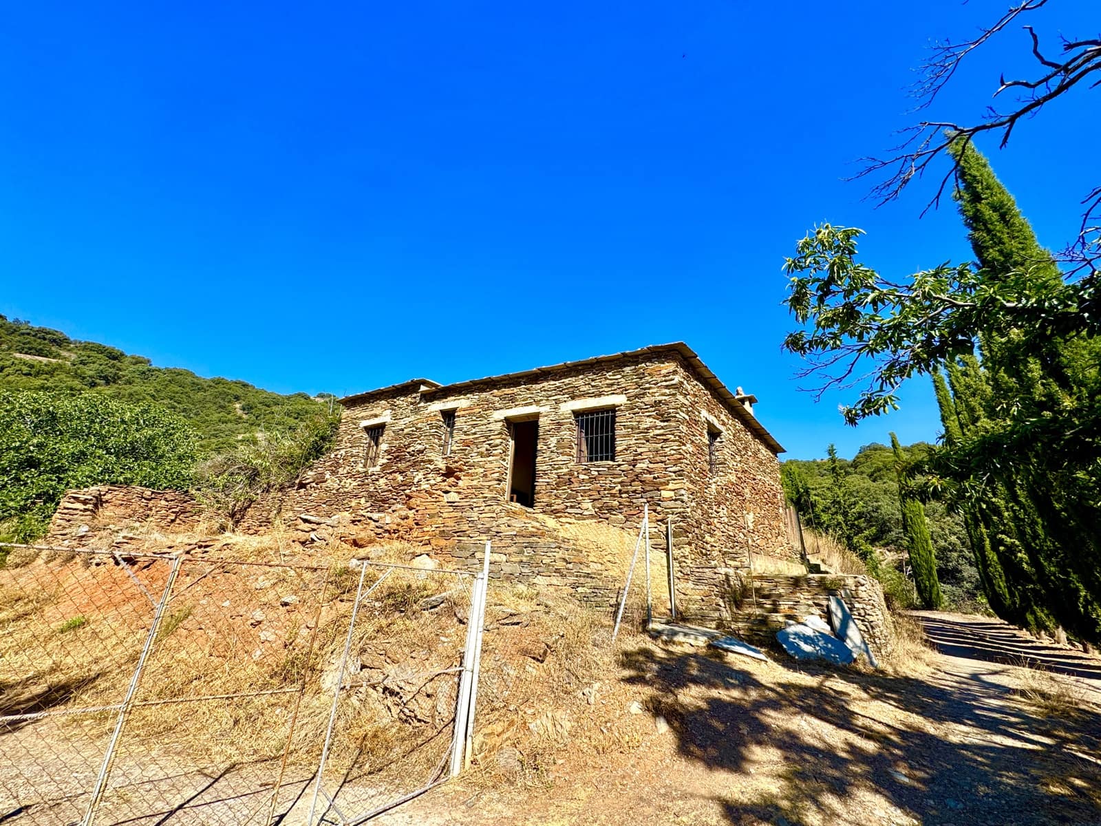 2 soveværelse Byhus til salg i Valor med swimmingpool garage - € 95.000 (Ref: 9186043)