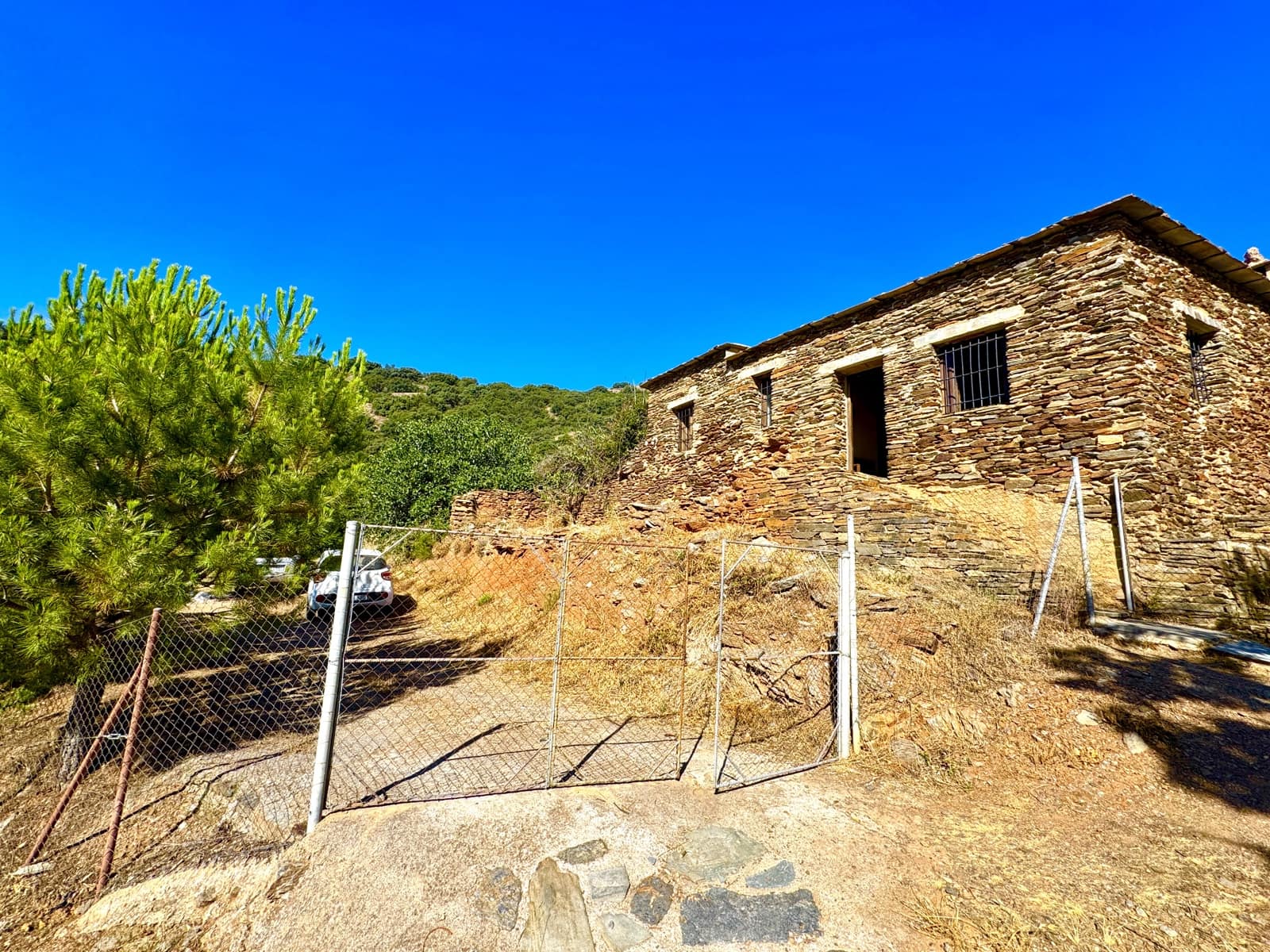 2 soveværelse Byhus til salg i Valor med swimmingpool garage - € 95.000 (Ref: 9186043)