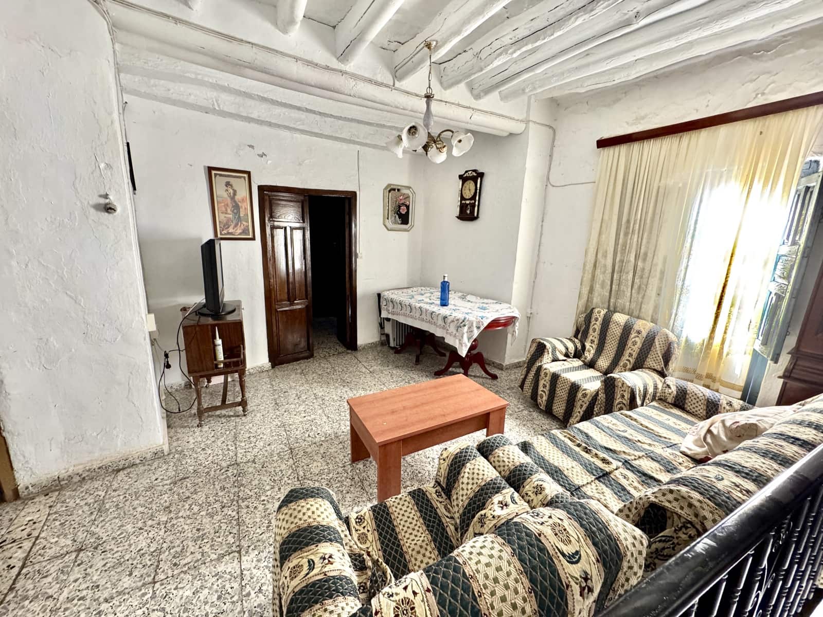 4 soveværelse Byhus til salg i Berchules - € 33.000 (Ref: 9186047)