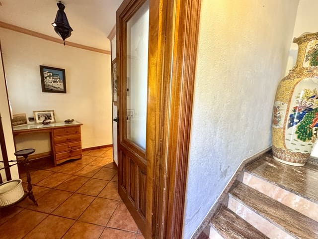 4 soveværelse Byhus til salg i Pórtugos med garage - € 230.000 (Ref: 9186076)