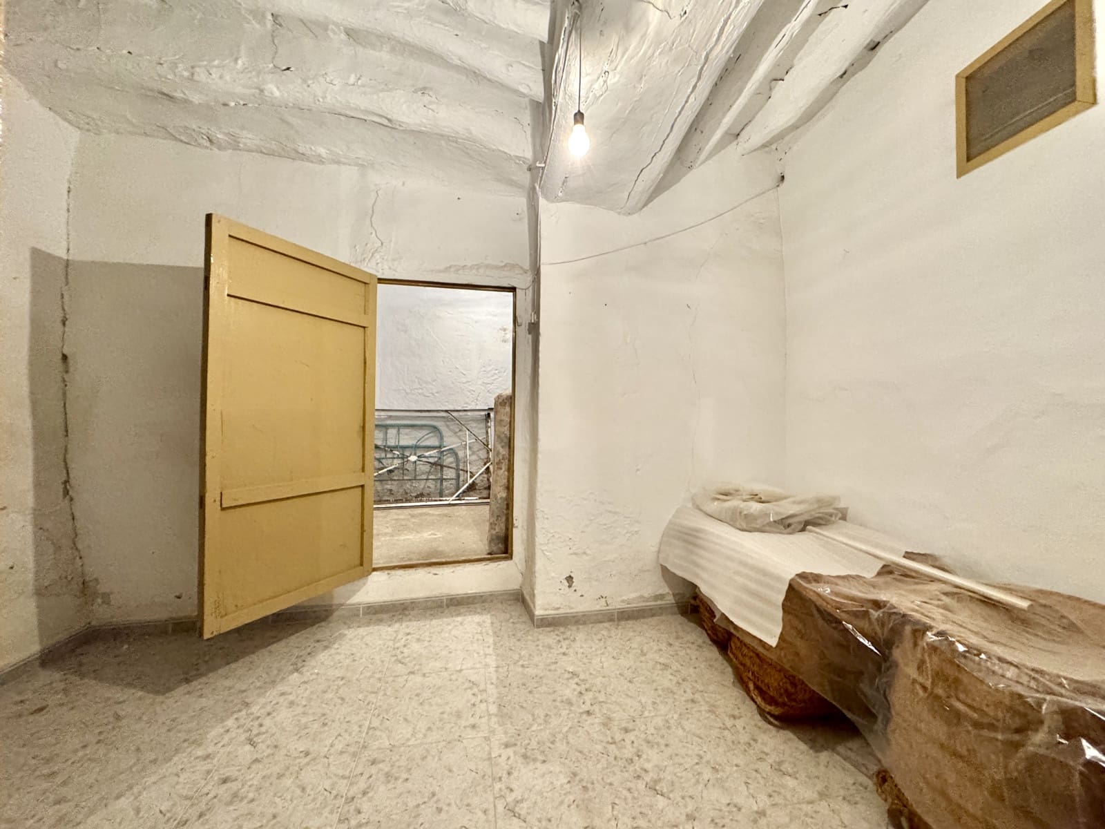 12 soveværelse Byhus til salg i Nevada - € 129.500 (Ref: 9186090)