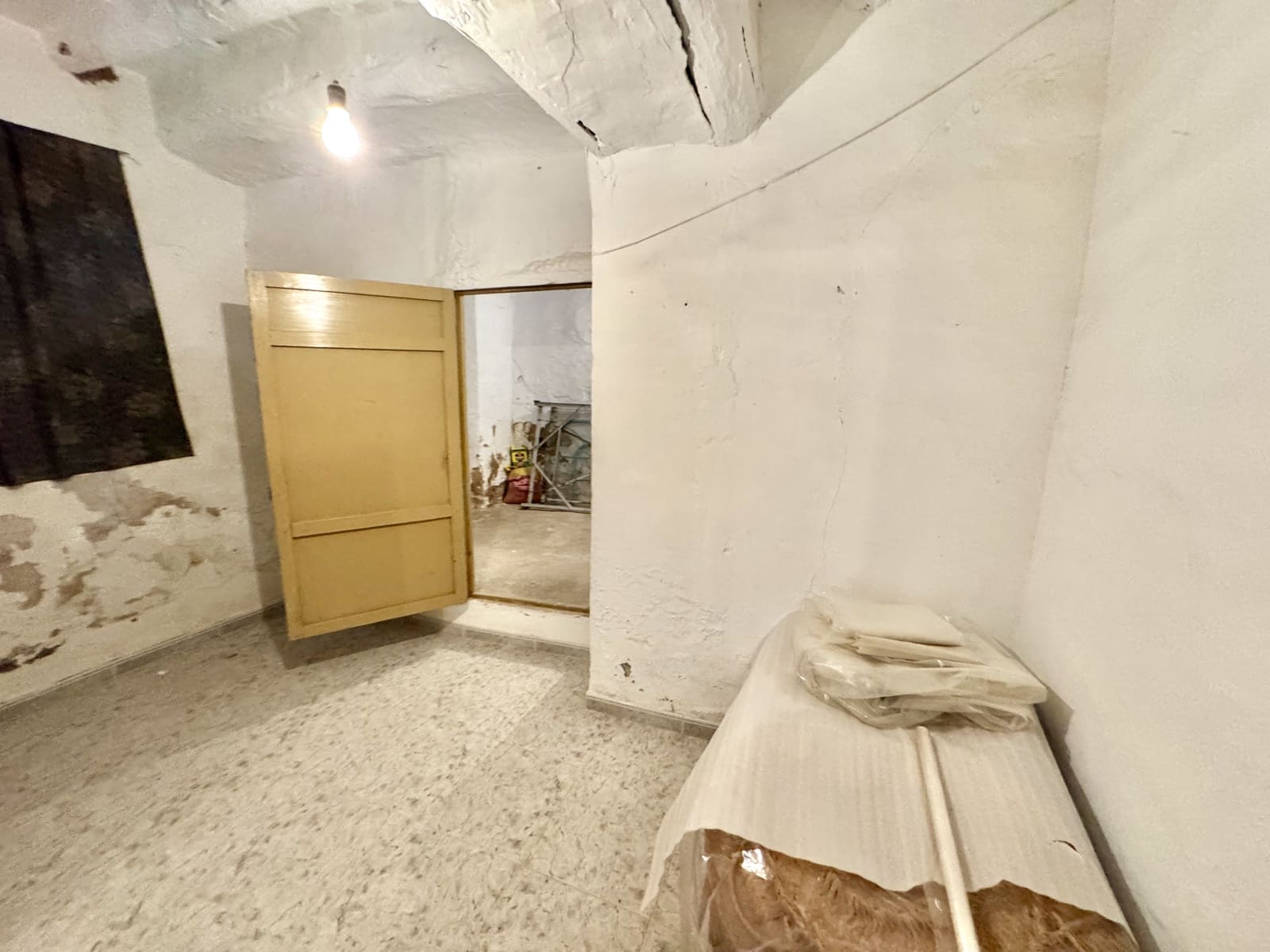 12 soveværelse Byhus til salg i Nevada - € 129.500 (Ref: 9186090)