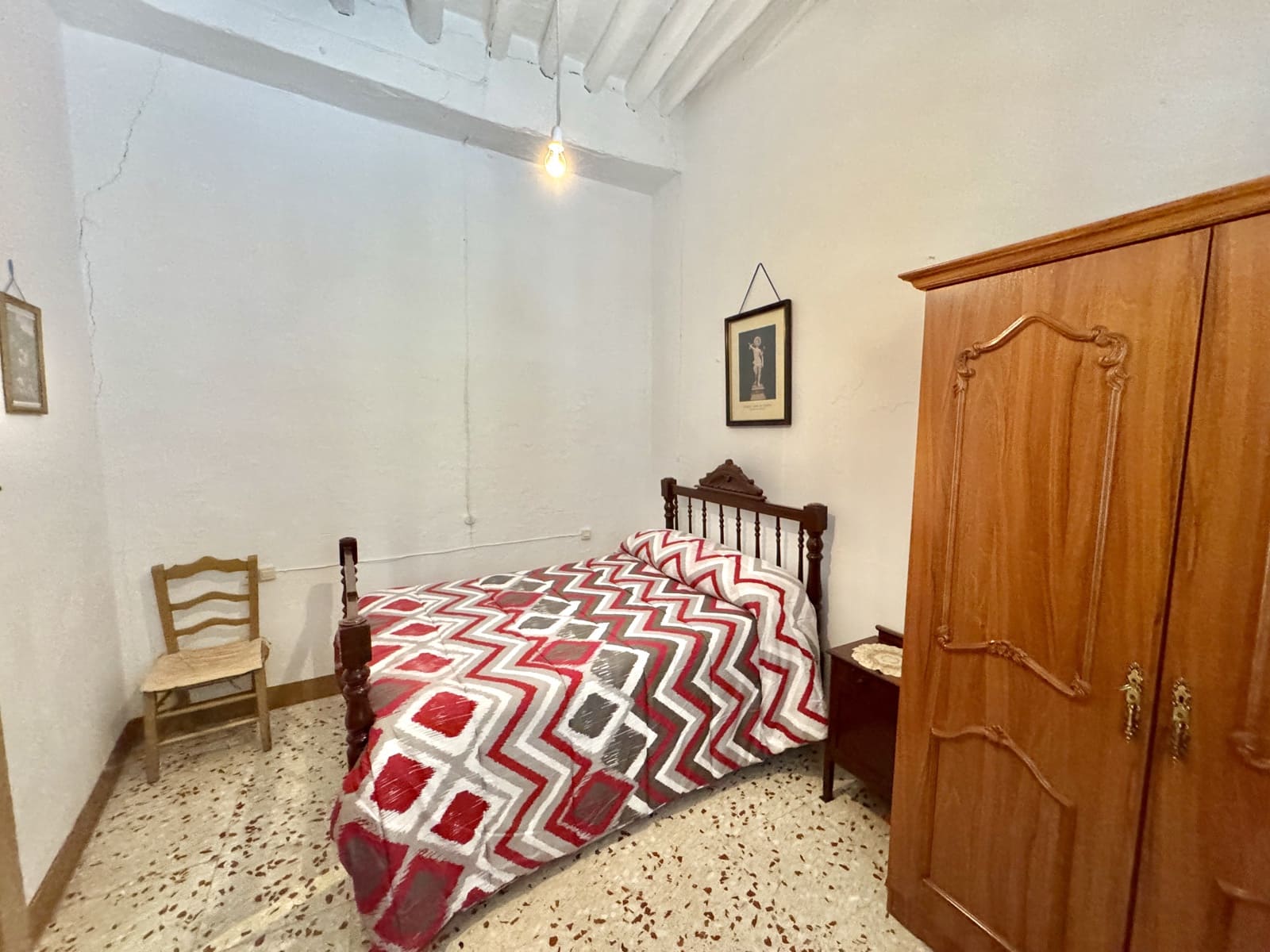 12 soveværelse Byhus til salg i Nevada - € 129.500 (Ref: 9186090)