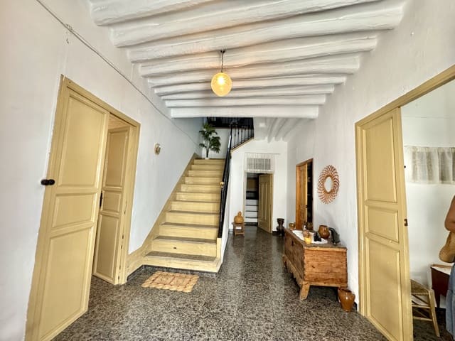 12 soverom Hus til salgs i Nevada - € 129 500 (Ref: 9186090)