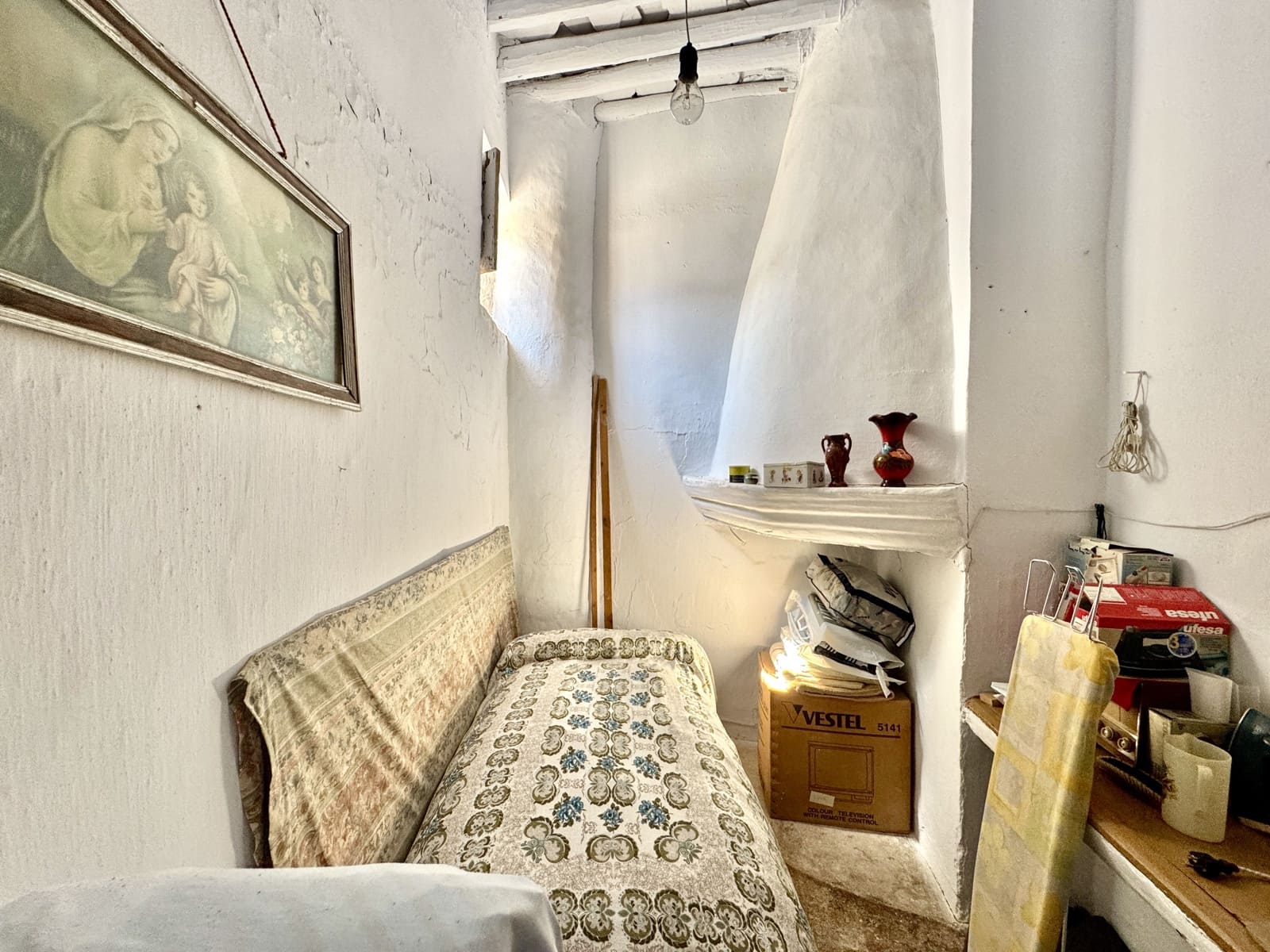 12 soveværelse Byhus til salg i Nevada - € 129.500 (Ref: 9186090)