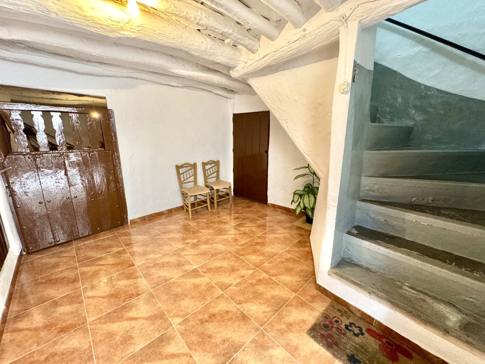 12 soveværelse Byhus til salg i Nevada - € 129.500 (Ref: 9186090)