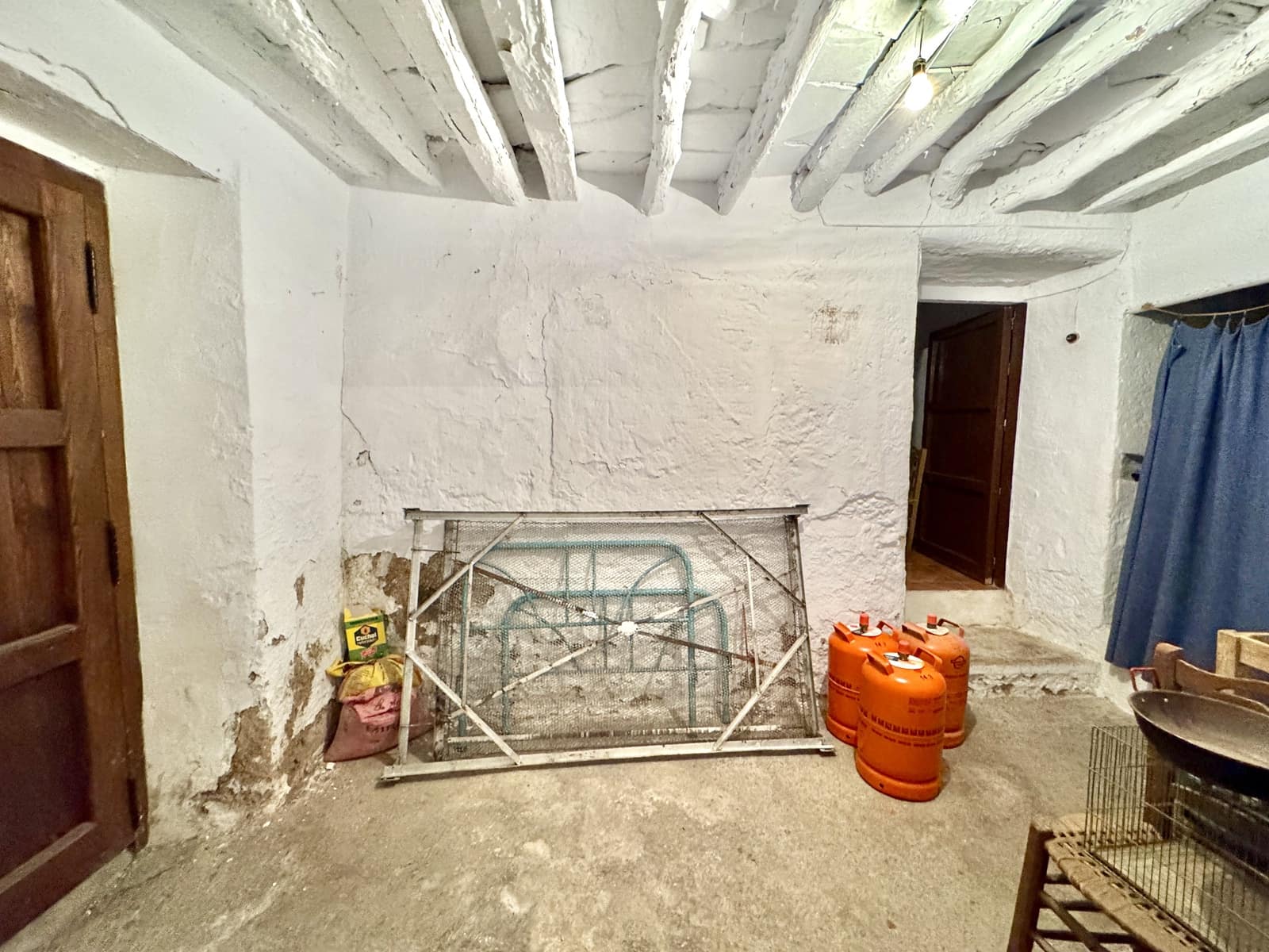 12 soveværelse Byhus til salg i Nevada - € 129.500 (Ref: 9186090)