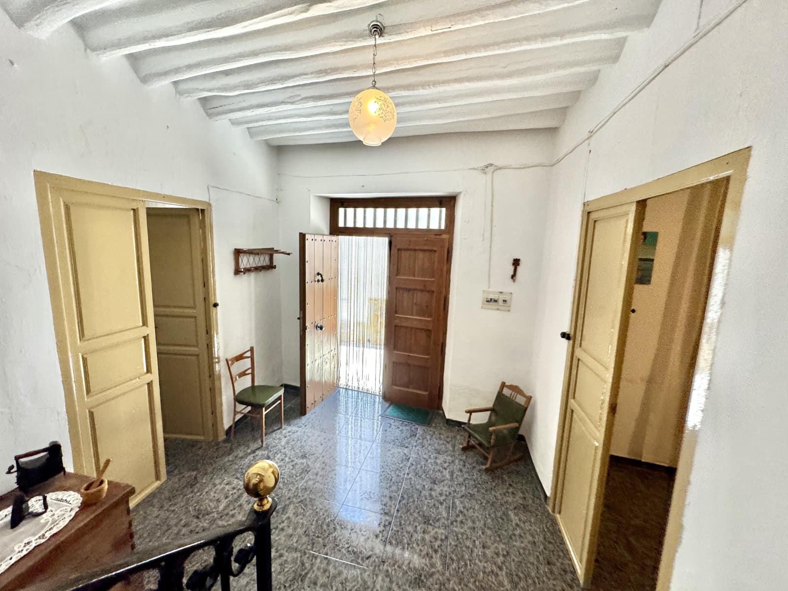 12 soveværelse Byhus til salg i Nevada - € 129.500 (Ref: 9186090)