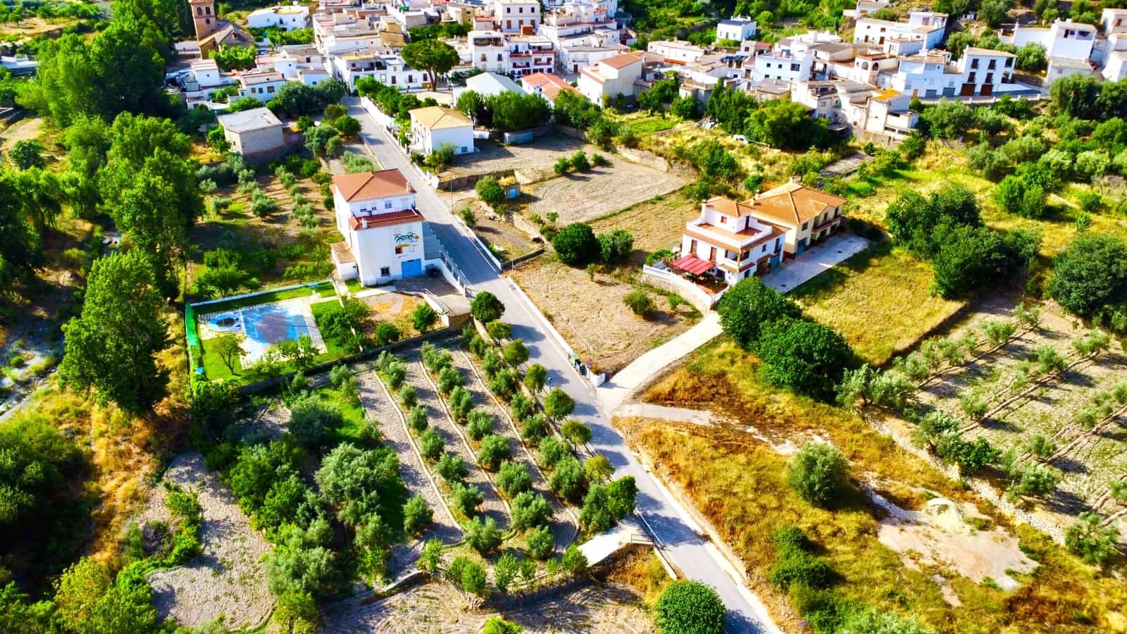 3 bedroom Townhouse for sale in Cadiar with garage - € 130,000 (Ref: 9186094)