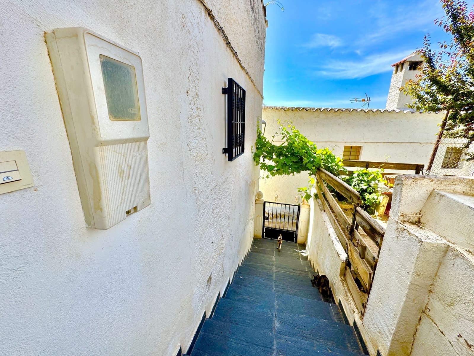 3 bedroom Townhouse for sale in Murtas - € 65,000 (Ref: 9186096)