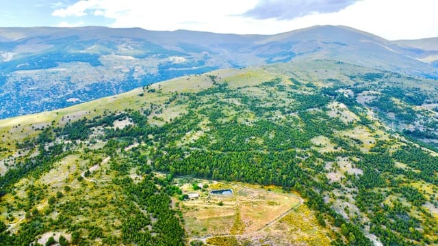 9 soverom Finca/Herregård til salgs i Válor med svømmebasseng garasje - € 230 000 (Ref: 9186097)