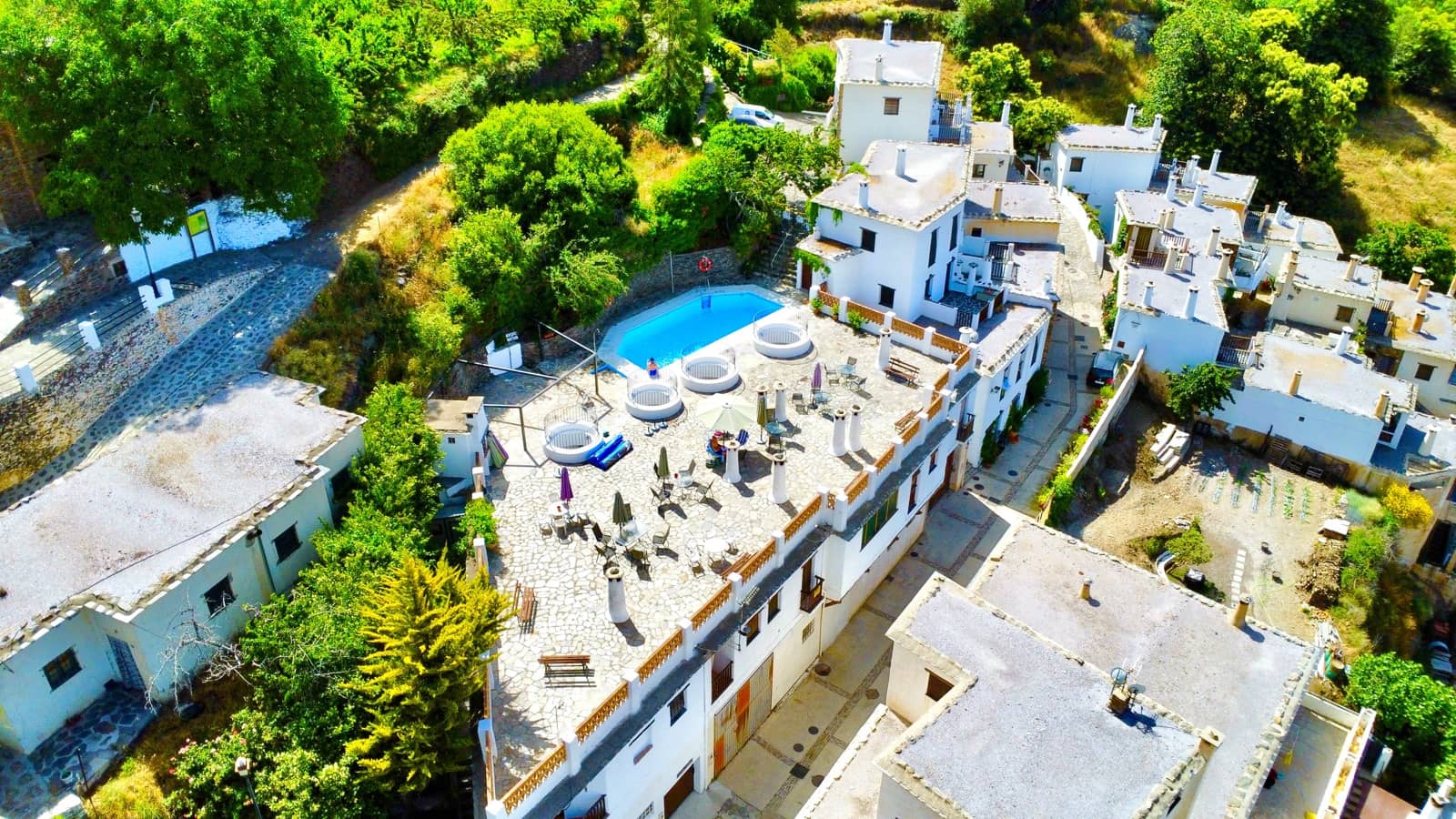 3 soveværelse Lejlighed til salg i Bubion med swimmingpool - € 120.000 (Ref: 9186107)