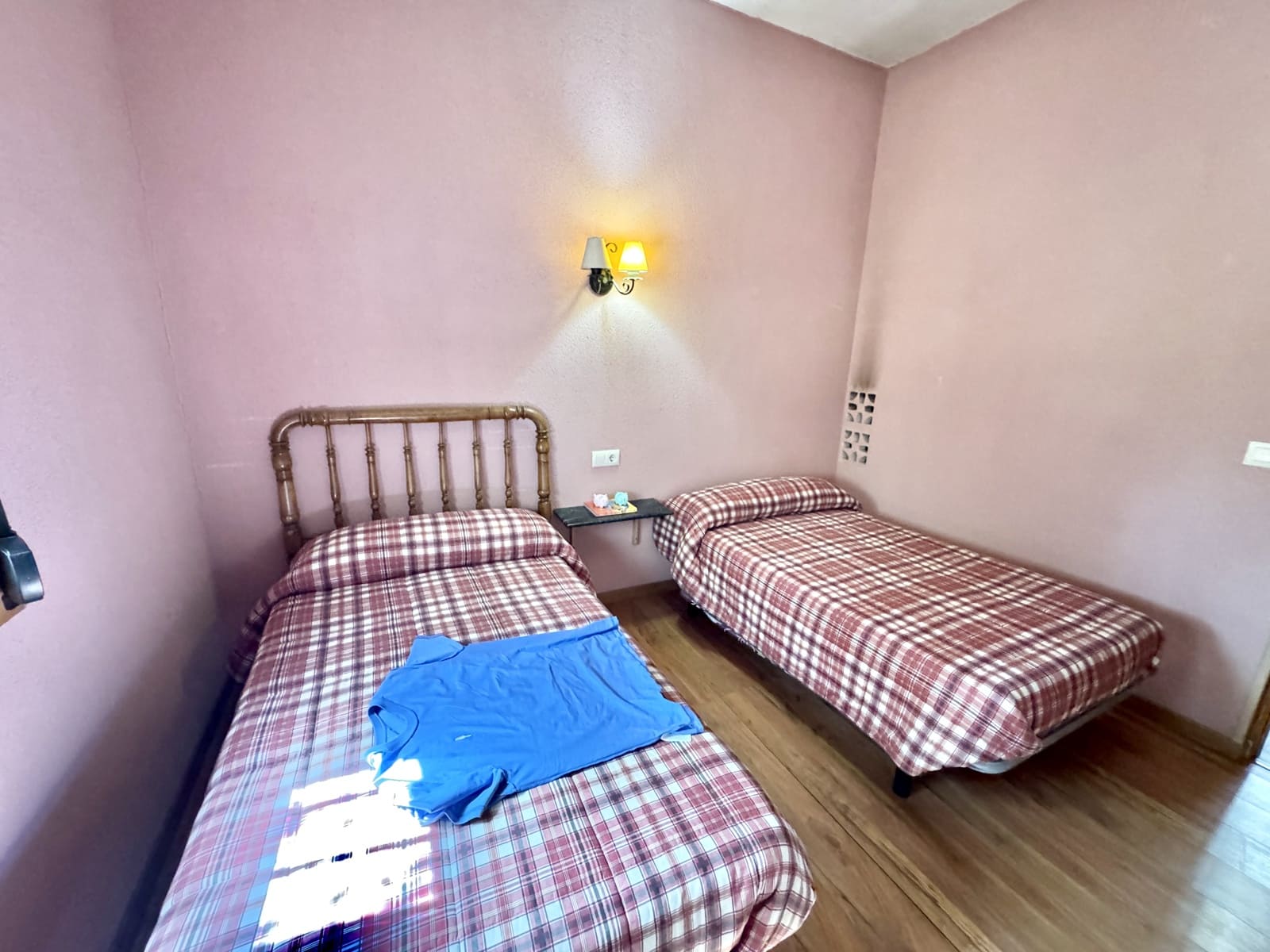 2 soveværelse Finca/Landehus til salg i Nevada med garage - € 220.400 (Ref: 9186120)