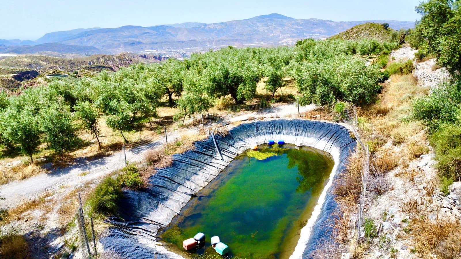 2 soveværelse Finca/Landehus til salg i Nevada med garage - € 220.400 (Ref: 9186120)