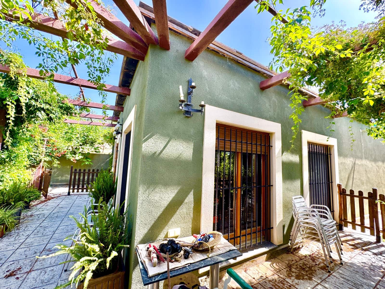 2 soveværelse Finca/Landehus til salg i Nevada med garage - € 220.400 (Ref: 9186120)