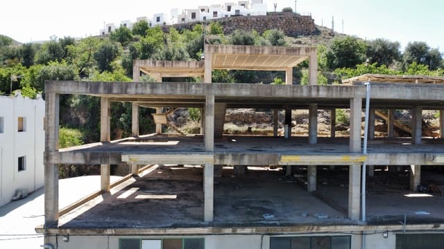 Local en Alcolea en venta con garaje - 140.000 € (Ref: 9186325)