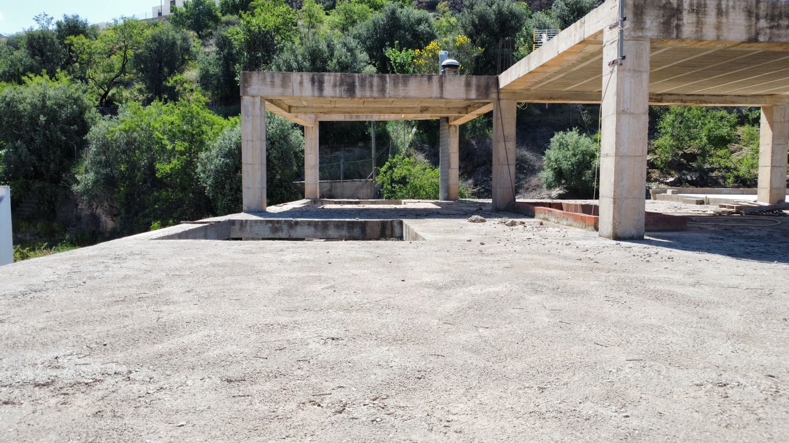 Shop for sale in Alcolea with garage - € 140,000 (Ref: 9186325)