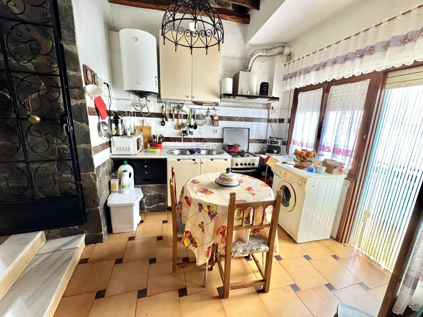 4 soveværelse Hulehus til salg i Ohanes - € 49.000 (Ref: 9186326)