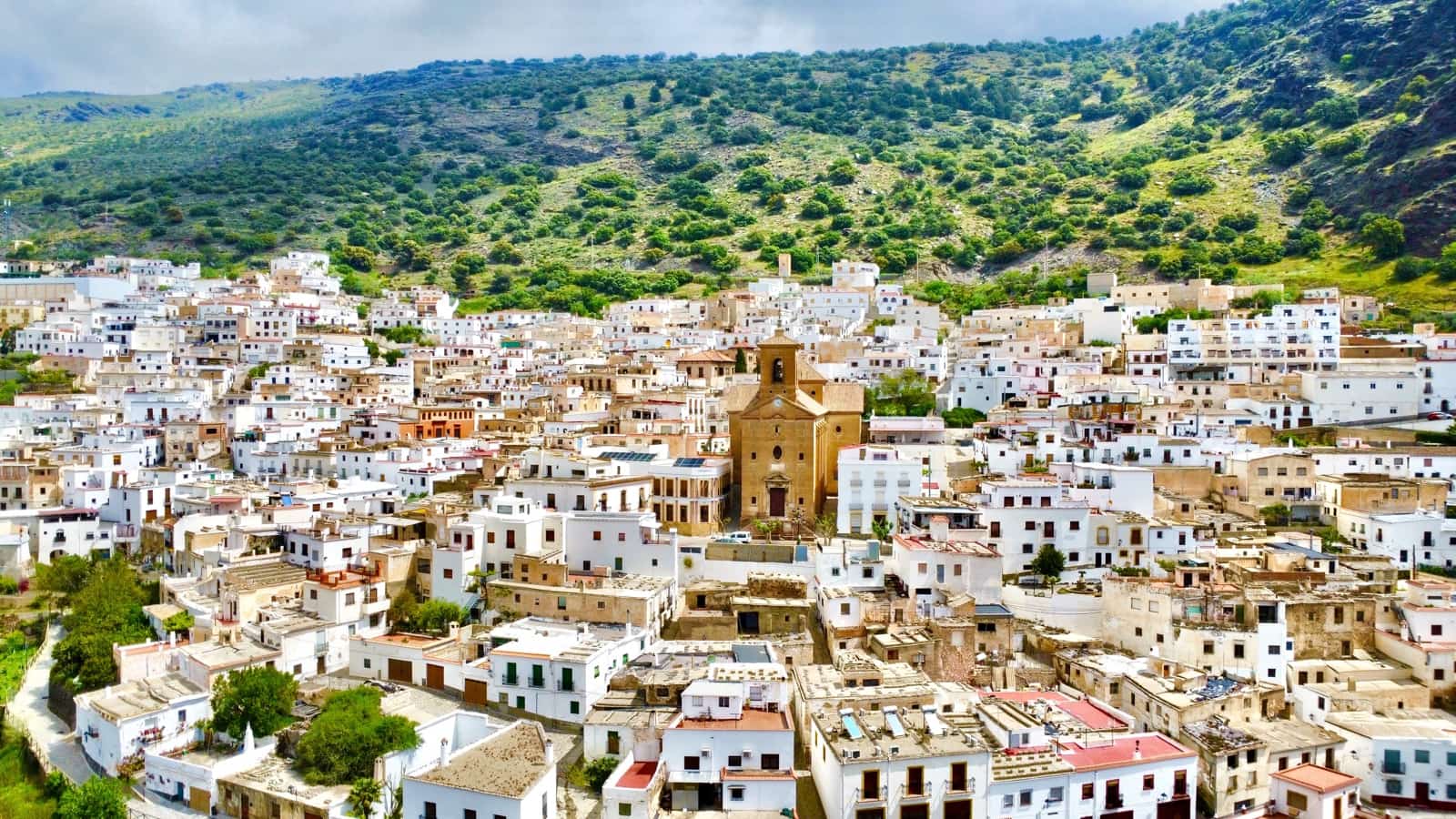 4 soveværelse Hulehus til salg i Ohanes - € 49.000 (Ref: 9186326)