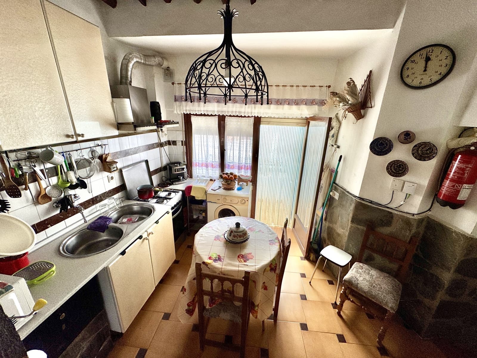 4 soveværelse Hulehus til salg i Ohanes - € 49.000 (Ref: 9186326)