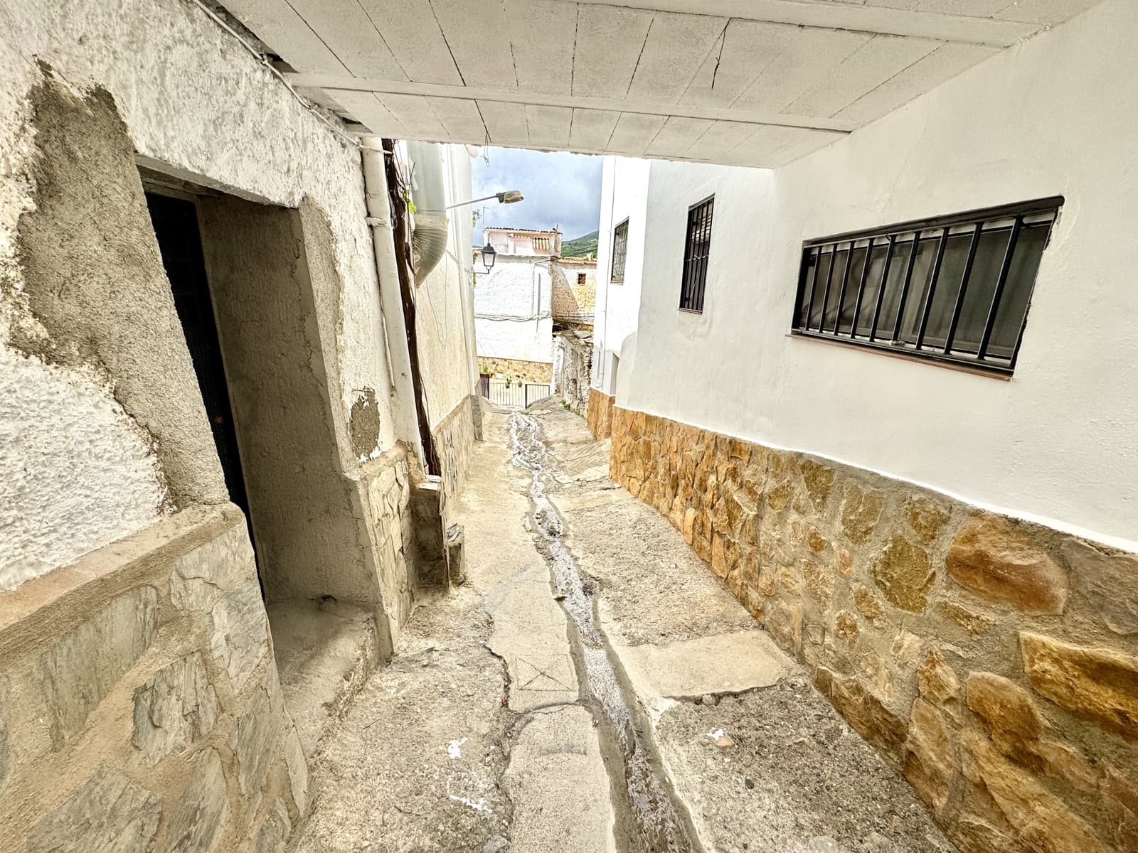 4 soveværelse Hulehus til salg i Ohanes - € 49.000 (Ref: 9186326)