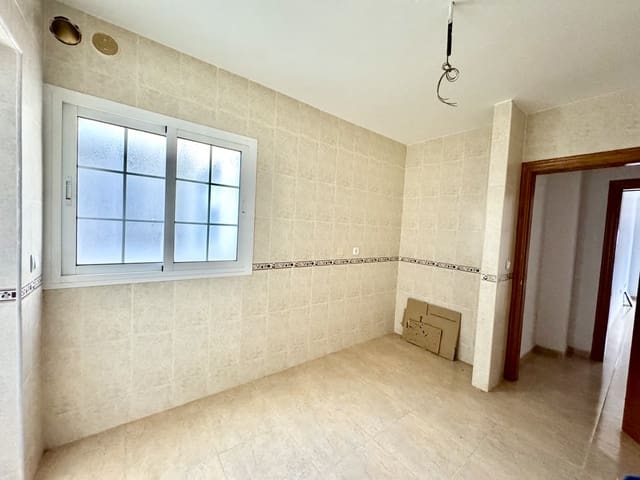 3 soveværelse Lejlighed til salg i Albuñol med garage - € 110.000 (Ref: 9186330)