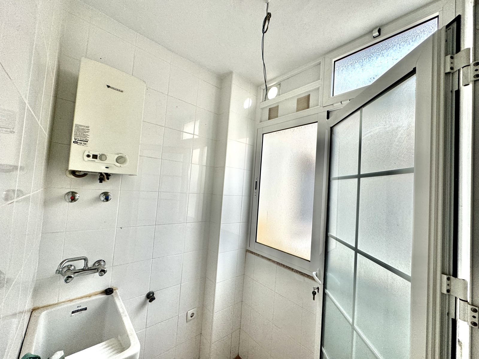 3 soveværelse Lejlighed til salg i Albunol med garage - € 110.000 (Ref: 9186330)