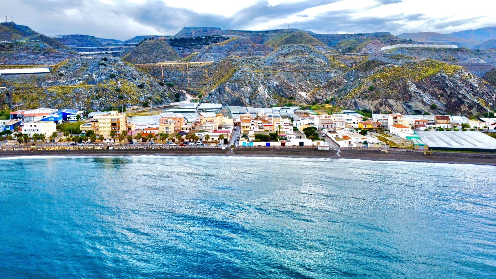 3 soveværelse Lejlighed til salg i Albunol med garage - € 110.000 (Ref: 9186330)