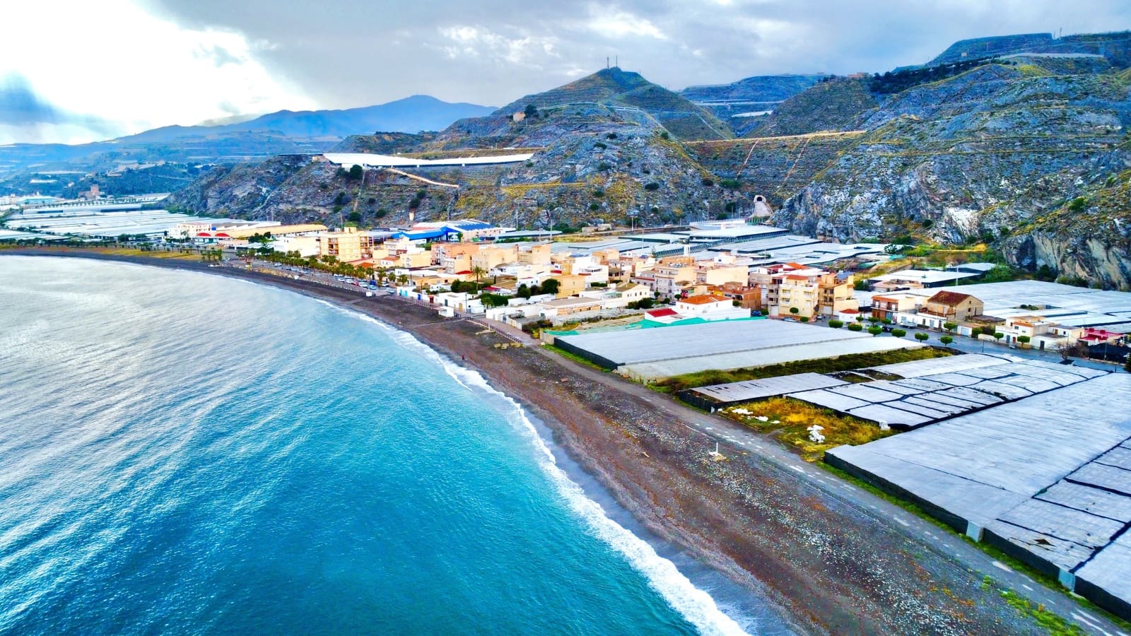 3 soveværelse Lejlighed til salg i Albunol med garage - € 110.000 (Ref: 9186330)