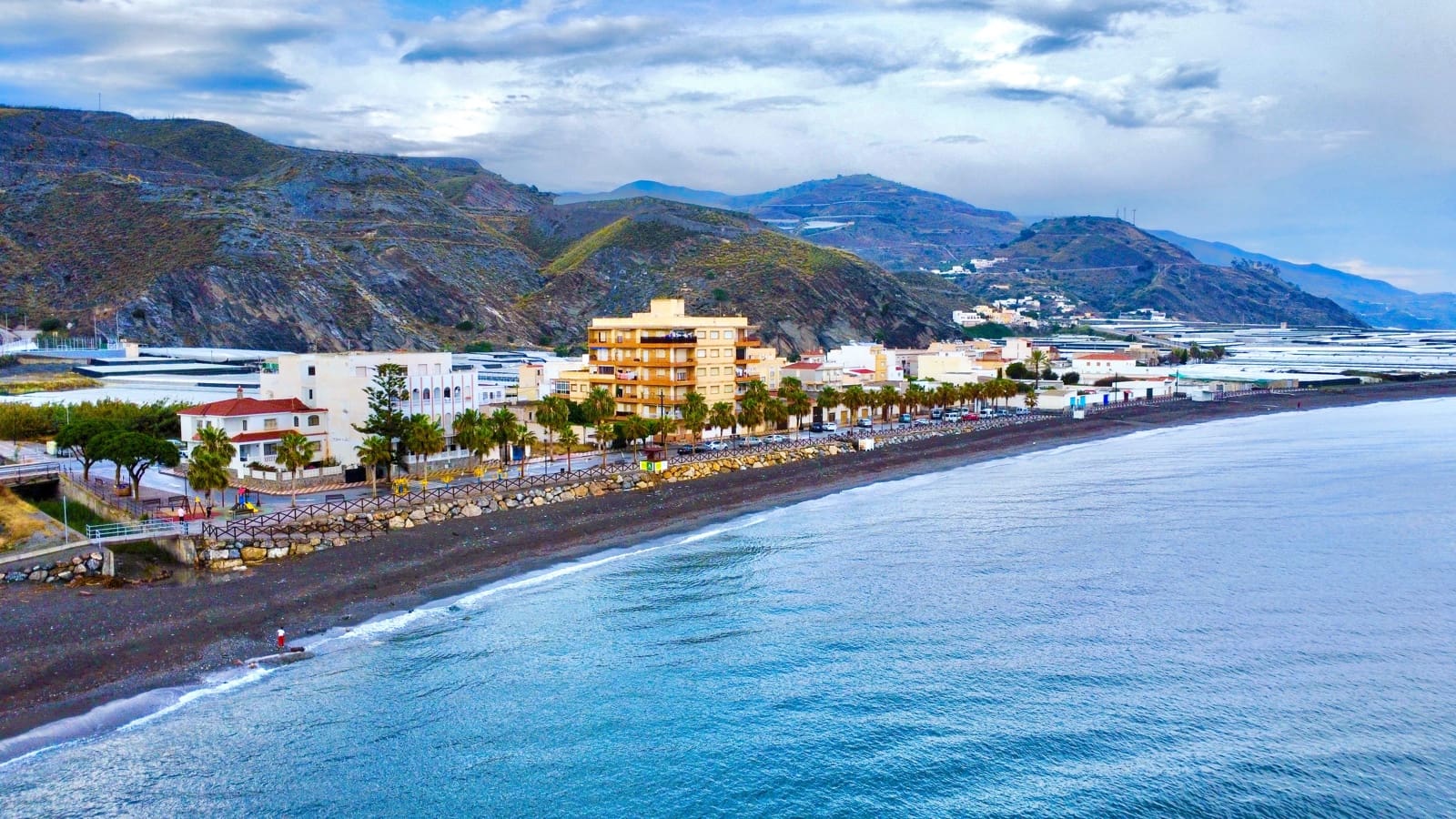 3 soveværelse Lejlighed til salg i Albunol med garage - € 110.000 (Ref: 9186330)