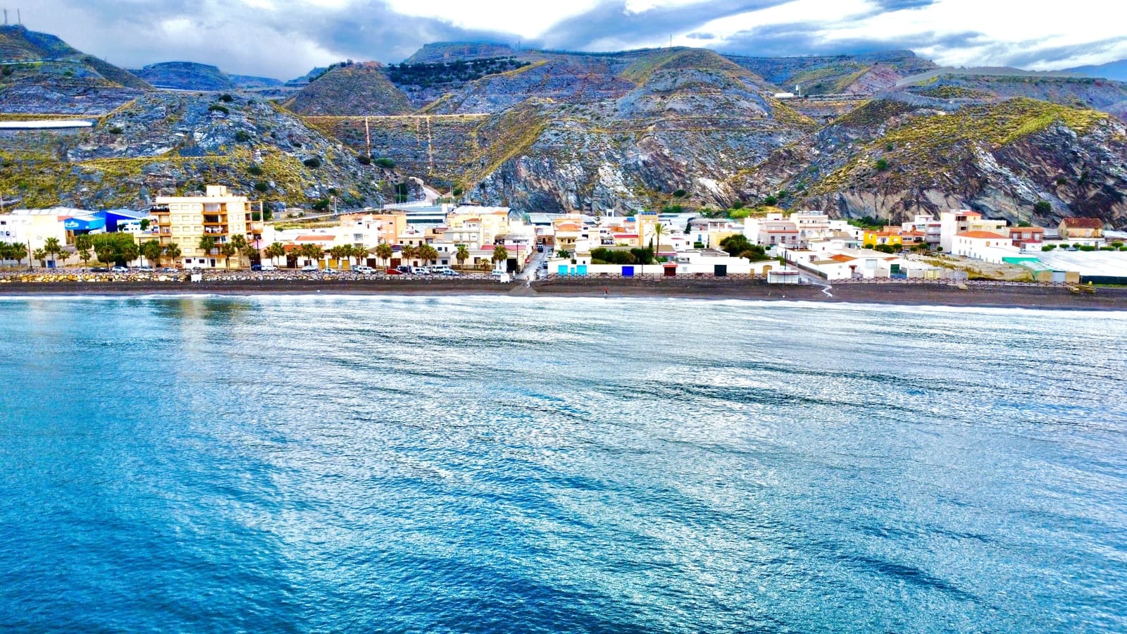 3 soveværelse Lejlighed til salg i Albunol med garage - € 110.000 (Ref: 9186330)