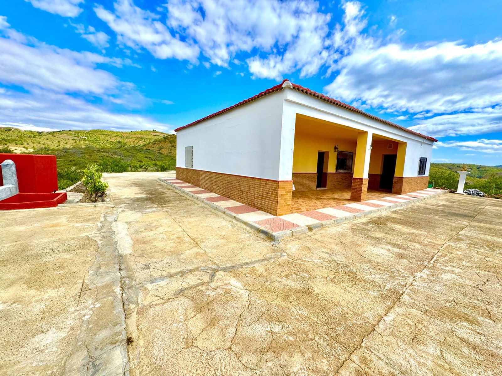 3 soveværelse Finca/Landehus til salg i Albondon med garage - € 187.000 (Ref: 9187592)