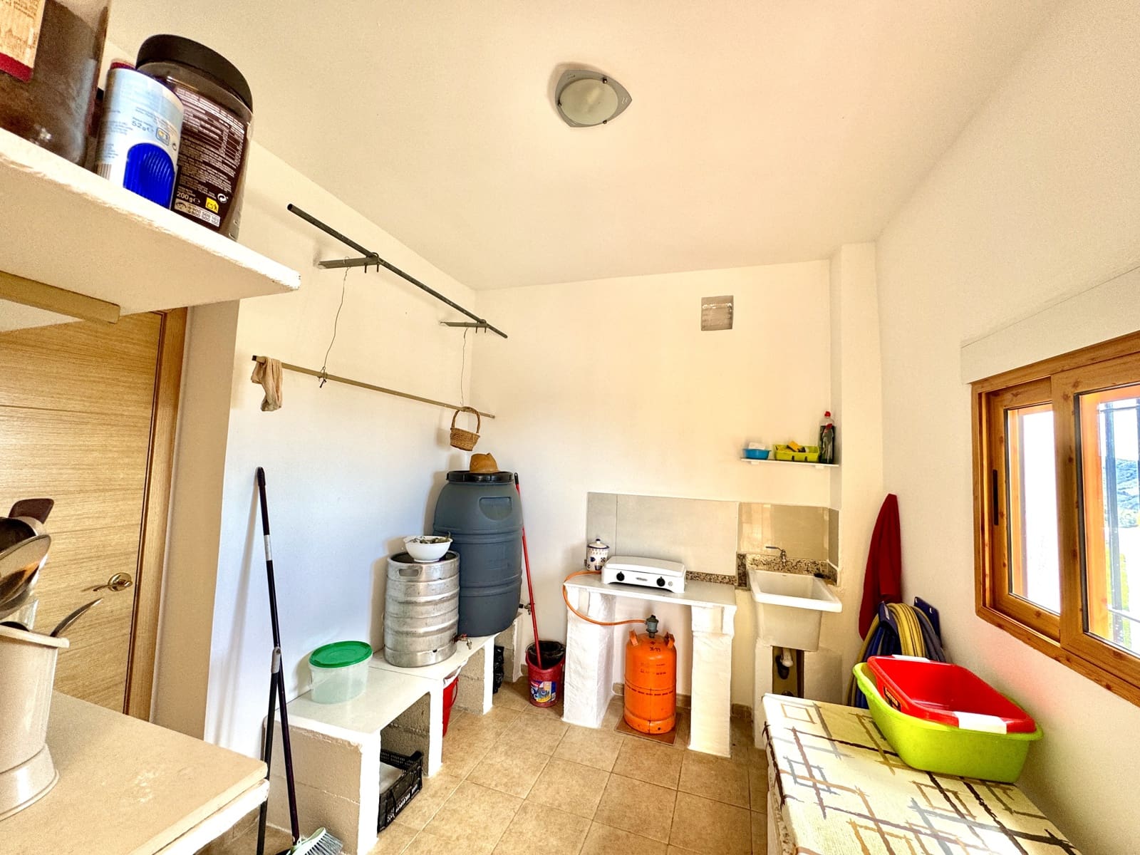 3 soveværelse Finca/Landehus til salg i Albondon med garage - € 187.000 (Ref: 9187592)